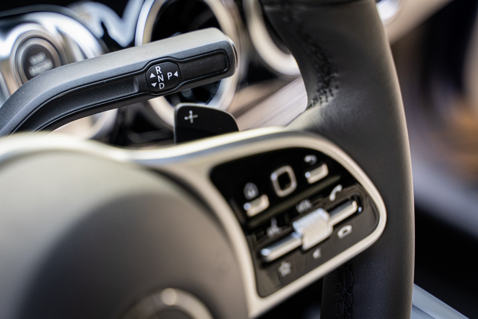 MERCEDES-BENZ GLB 200 LAUNCH EDITION, foto 102