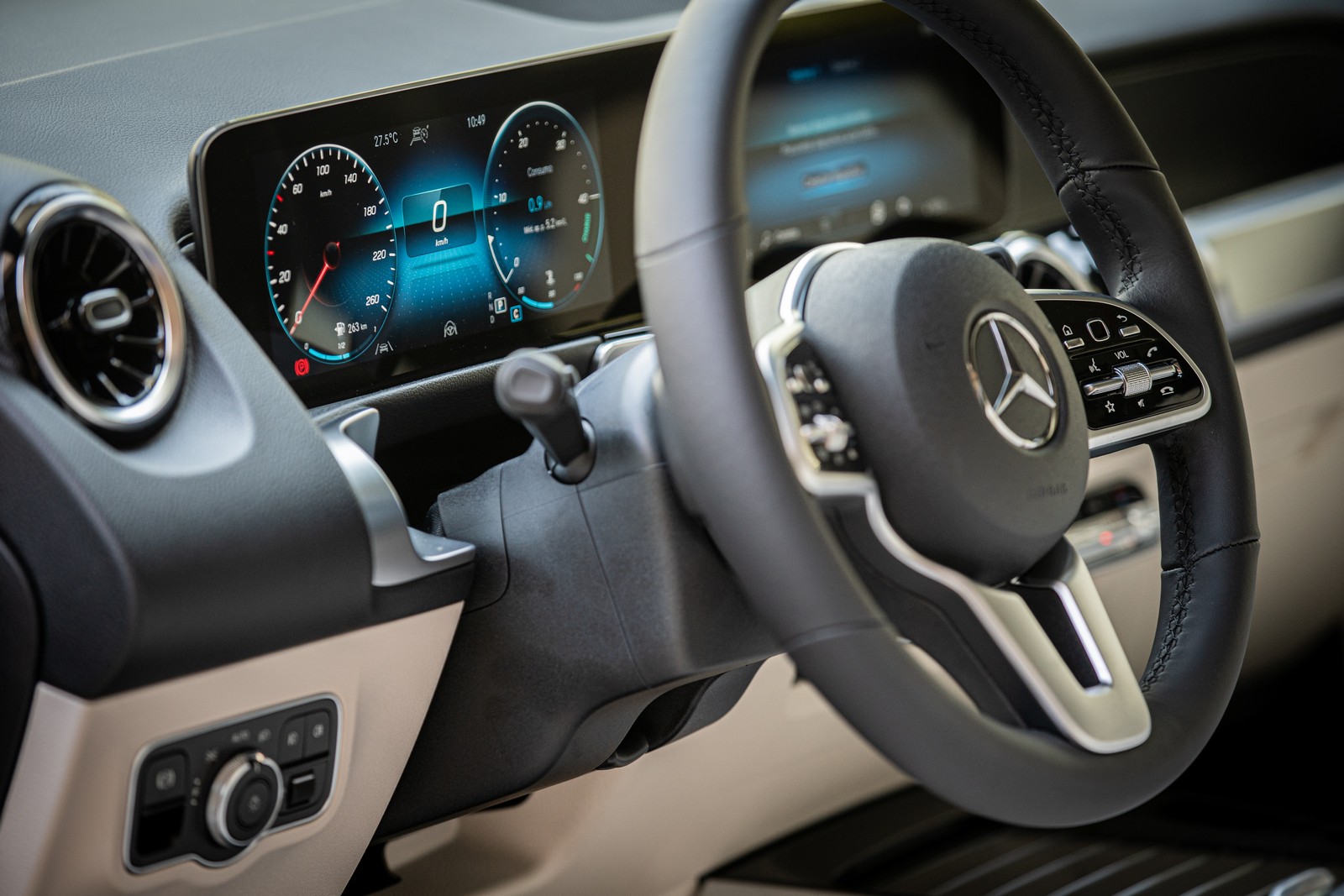 MERCEDES-BENZ GLB 200 LAUNCH EDITION, foto 106