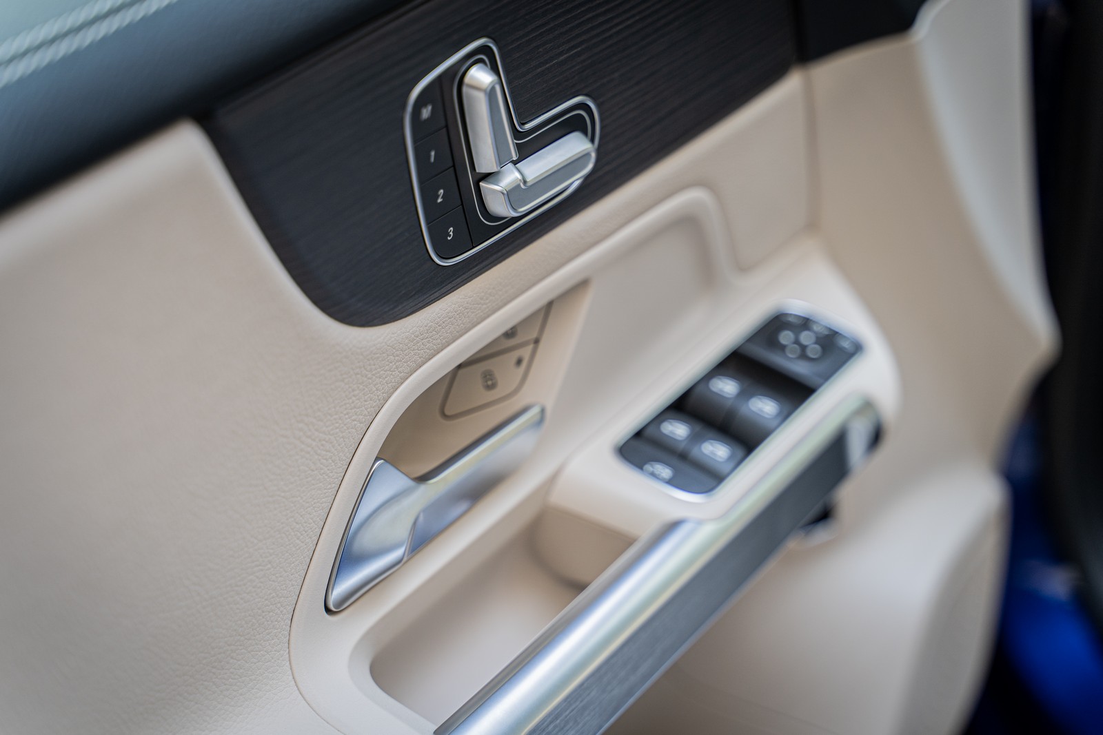 MERCEDES-BENZ GLB 200 LAUNCH EDITION, foto 119