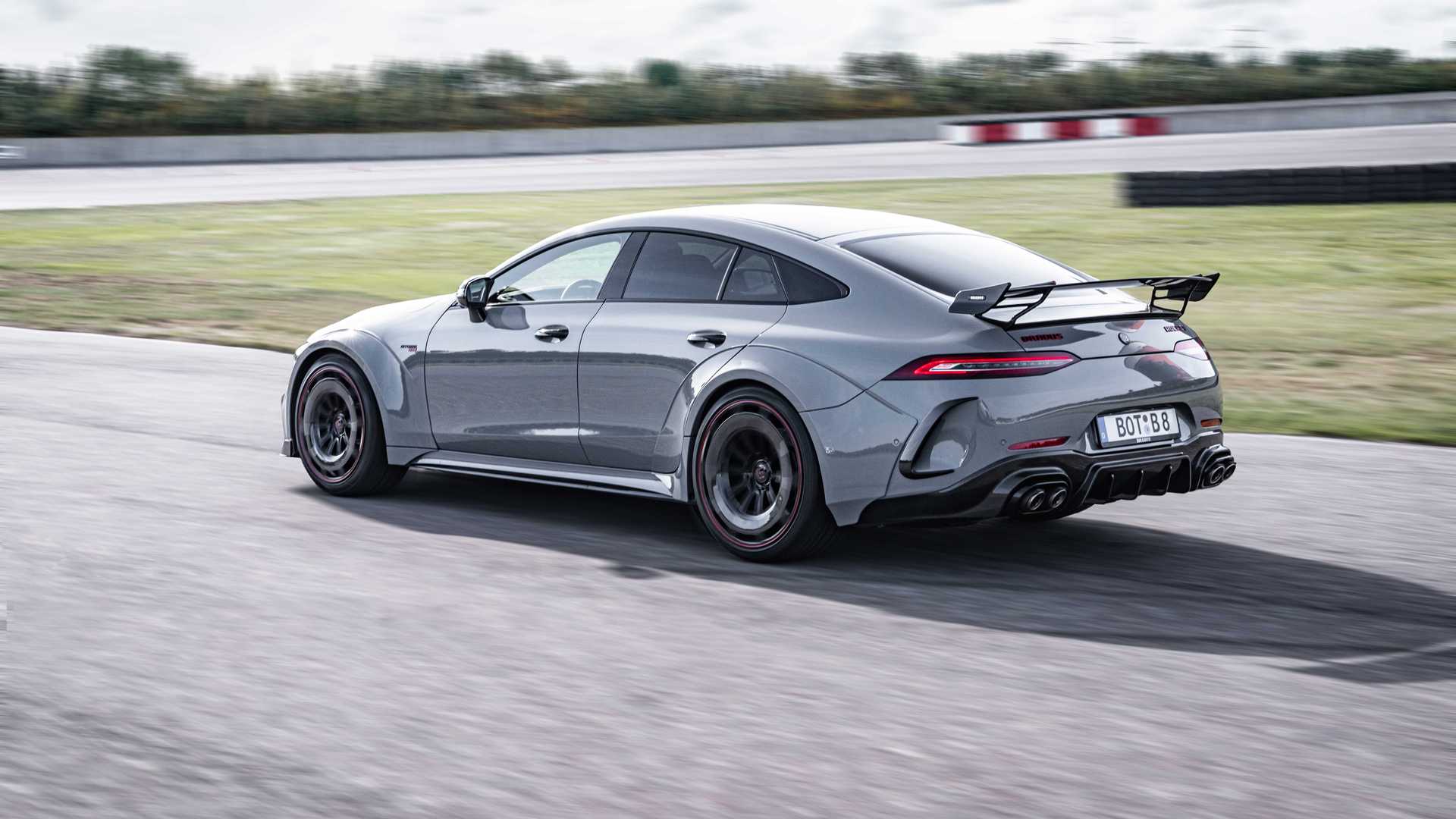 2020 - MERCEDES-AMG GT 63 S 4-DOOR BRABUS ROCKET 900 'ONE OF TEN', foto 38