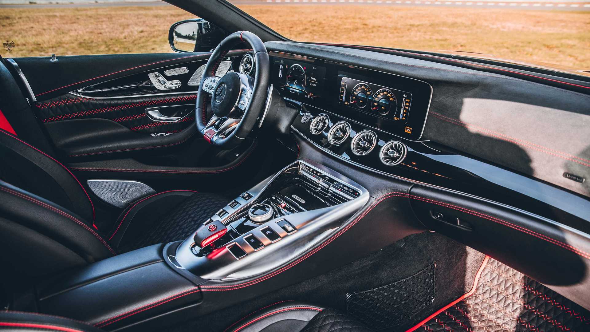 2020 - MERCEDES-AMG GT 63 S 4-DOOR BRABUS ROCKET 900 'ONE OF TEN', foto 117