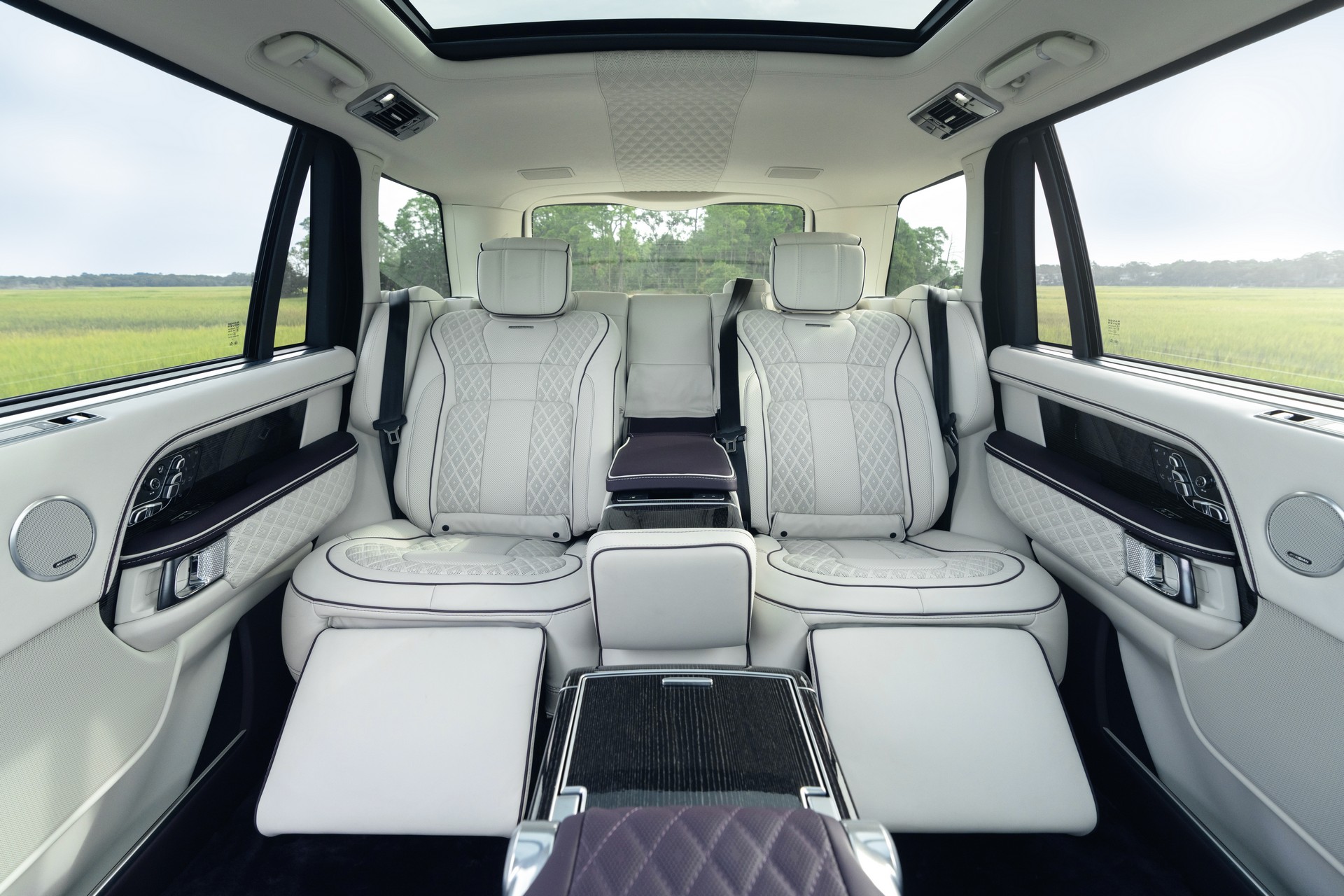 2020 - RANGE ROVER LWB SANDRINGHAM EDITION BY OVERFINCH, foto 9