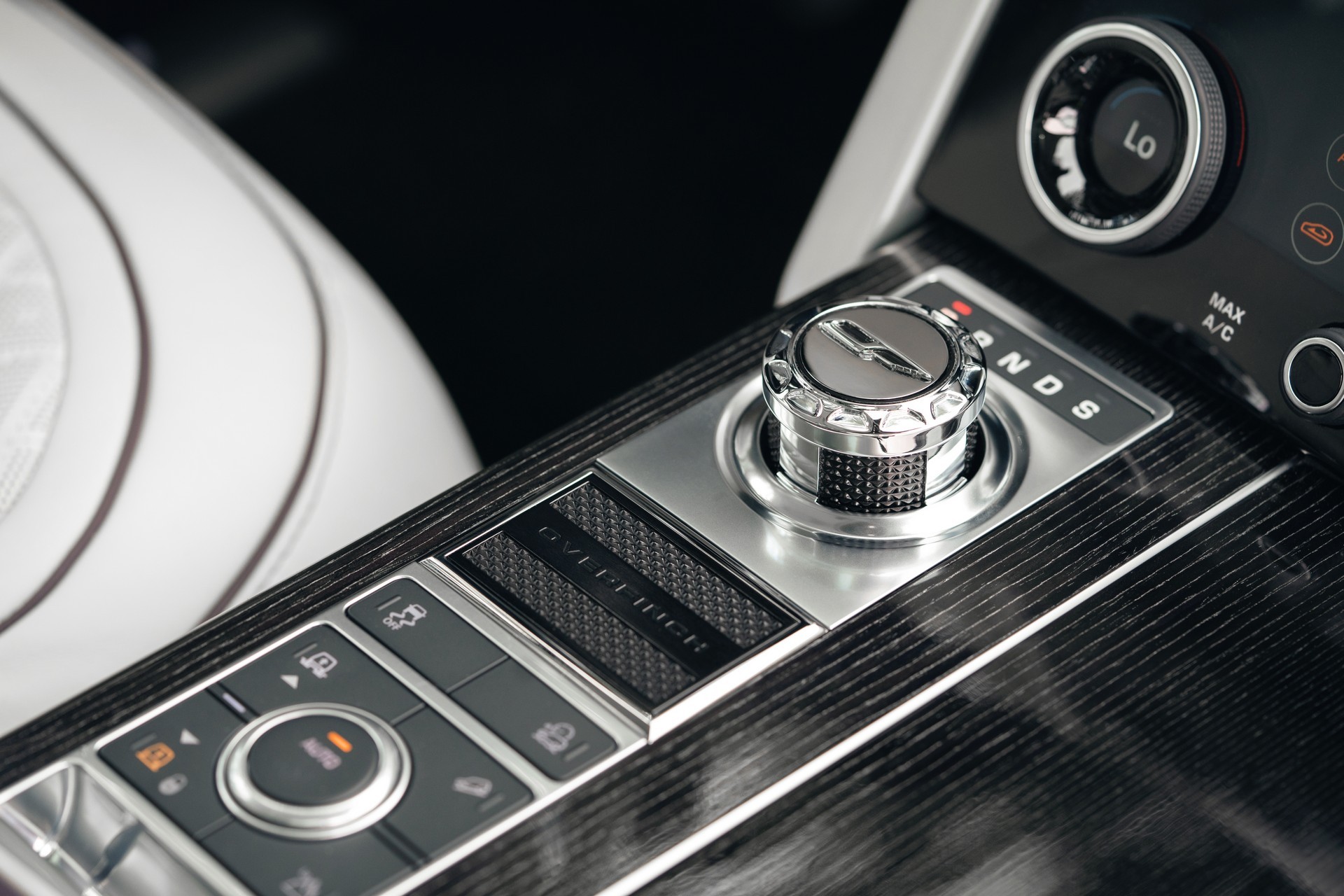2020 - RANGE ROVER LWB SANDRINGHAM EDITION BY OVERFINCH, foto 12