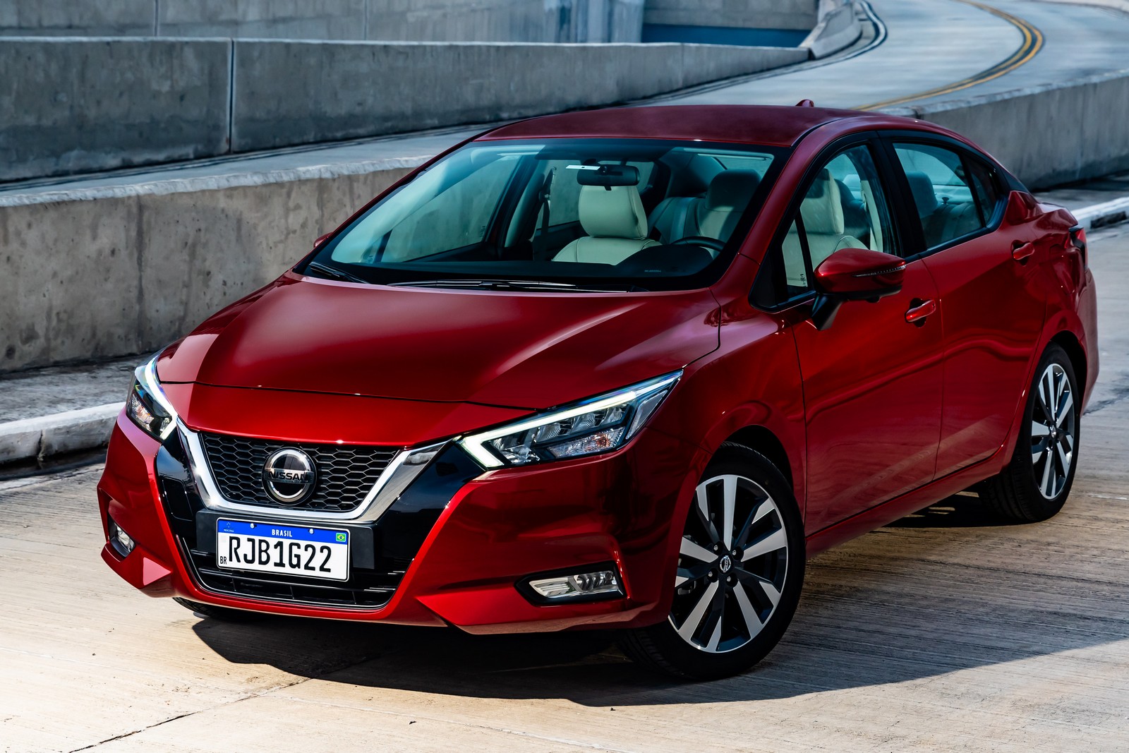 2021 - NISSAN VERSA, foto 3