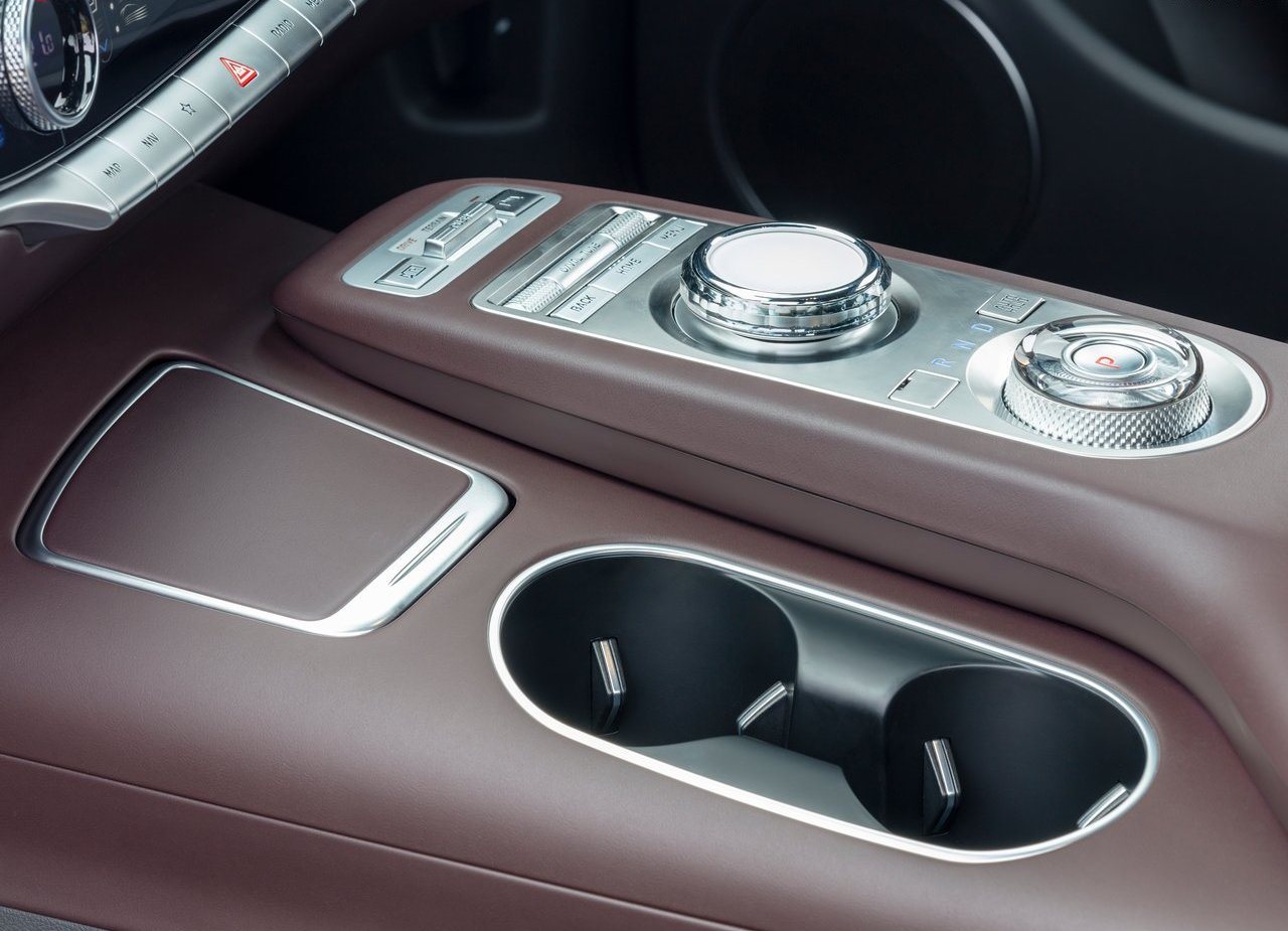 2021 - GENESIS GV70, foto 137