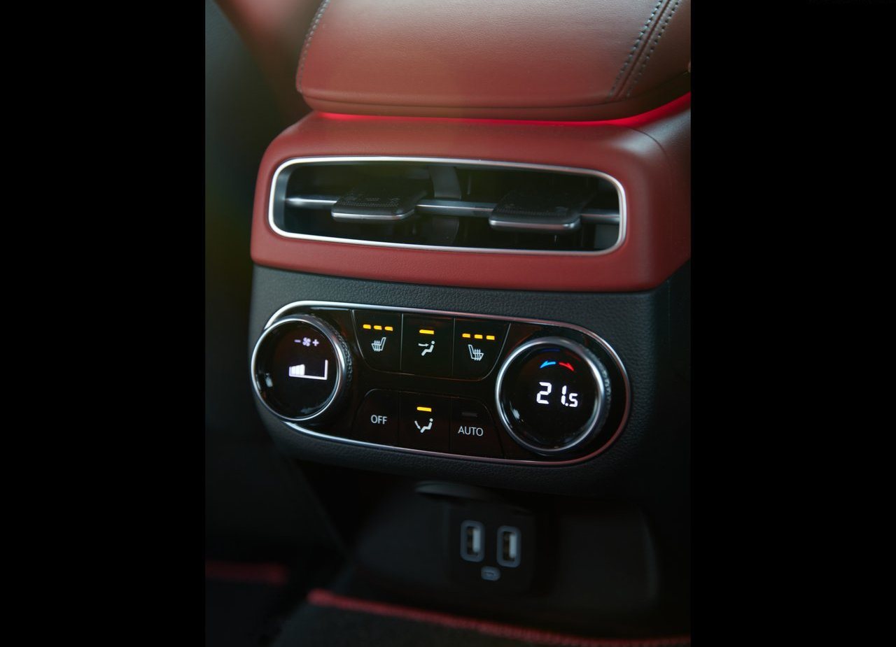 2021 - GENESIS GV70, foto 205