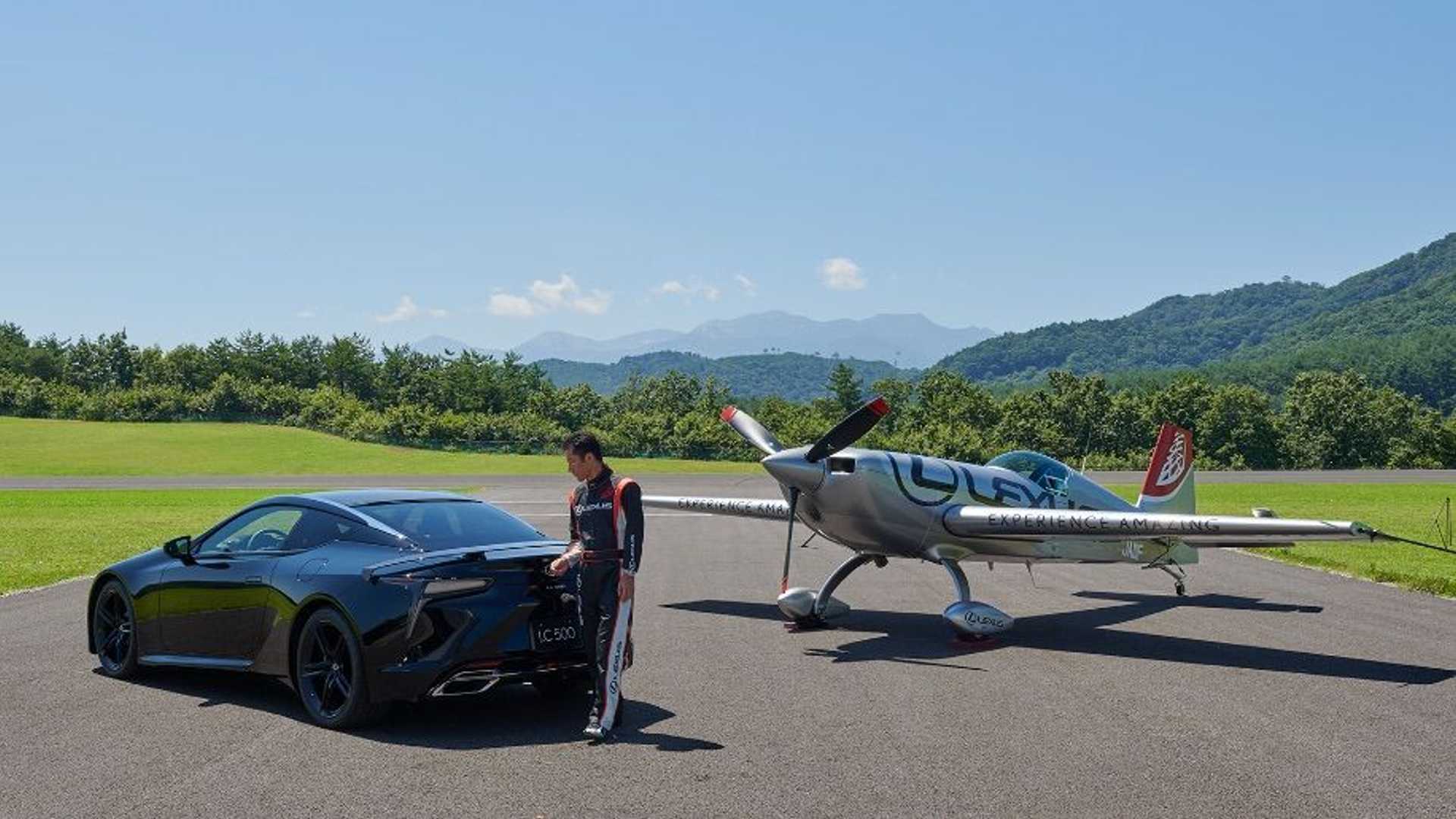 2020 - LEXUS LC AVIATION, foto 21