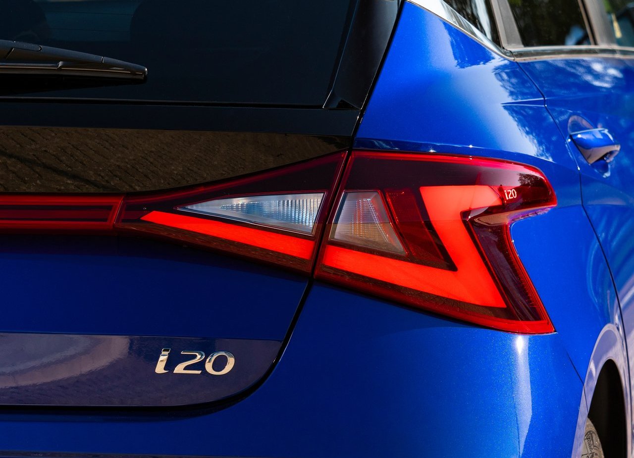 2021 - HYUNDAI i20 UK VERSION, foto 42