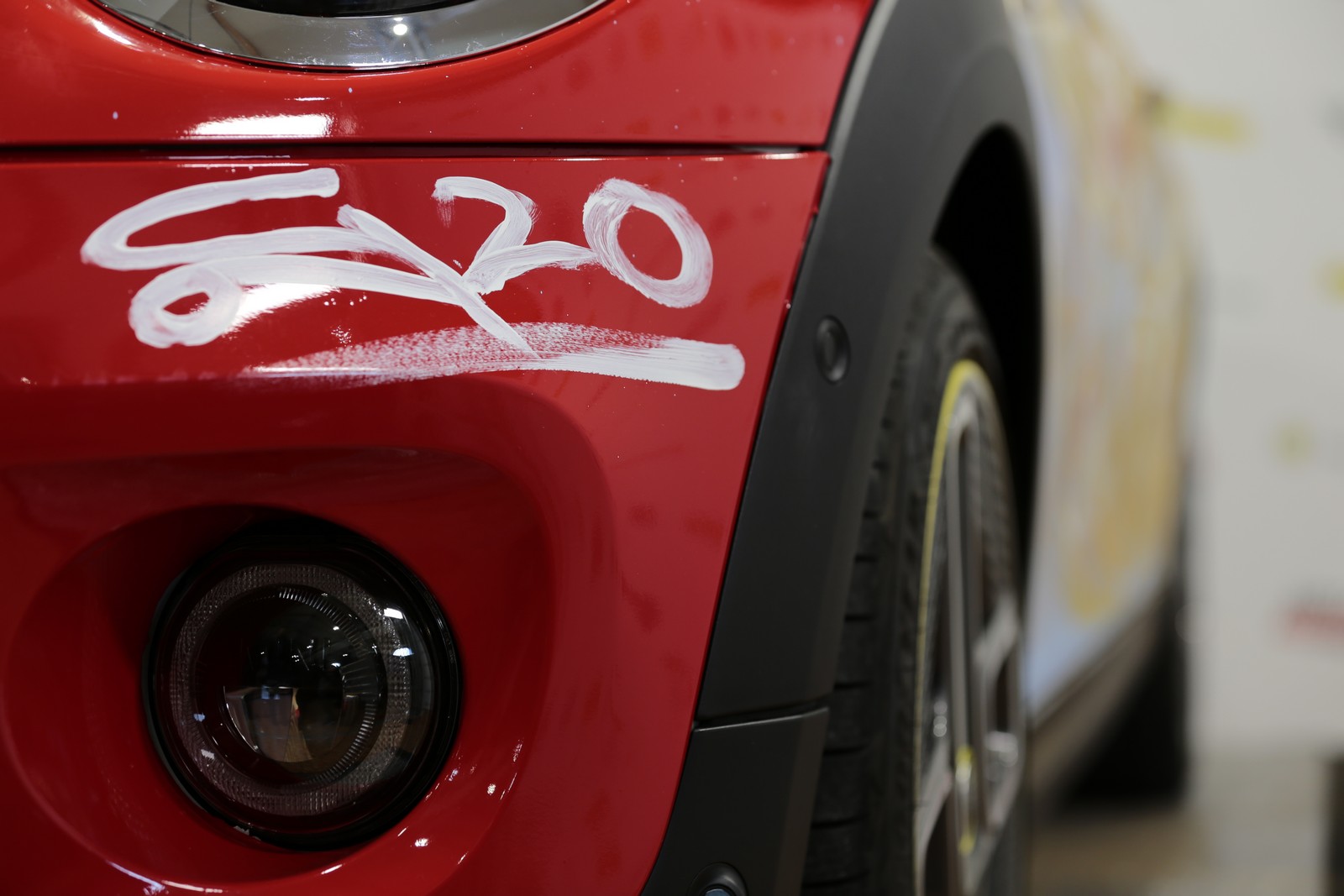 MINI COOPER SE ‘THE FLASH’ TRIBUTE, foto 17