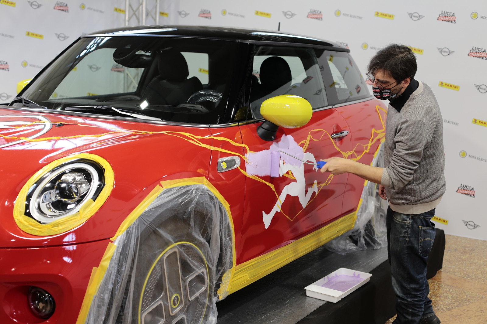 MINI COOPER SE ‘THE FLASH’ TRIBUTE, foto 22