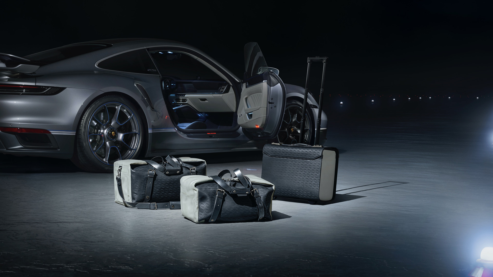 2021 - PORSCHE 911 TURBO S 'DUET', foto 22