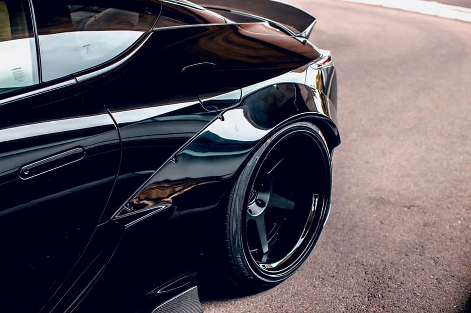 2020 - LEXUS LC 500 BY LIBERTY WALK, foto 12