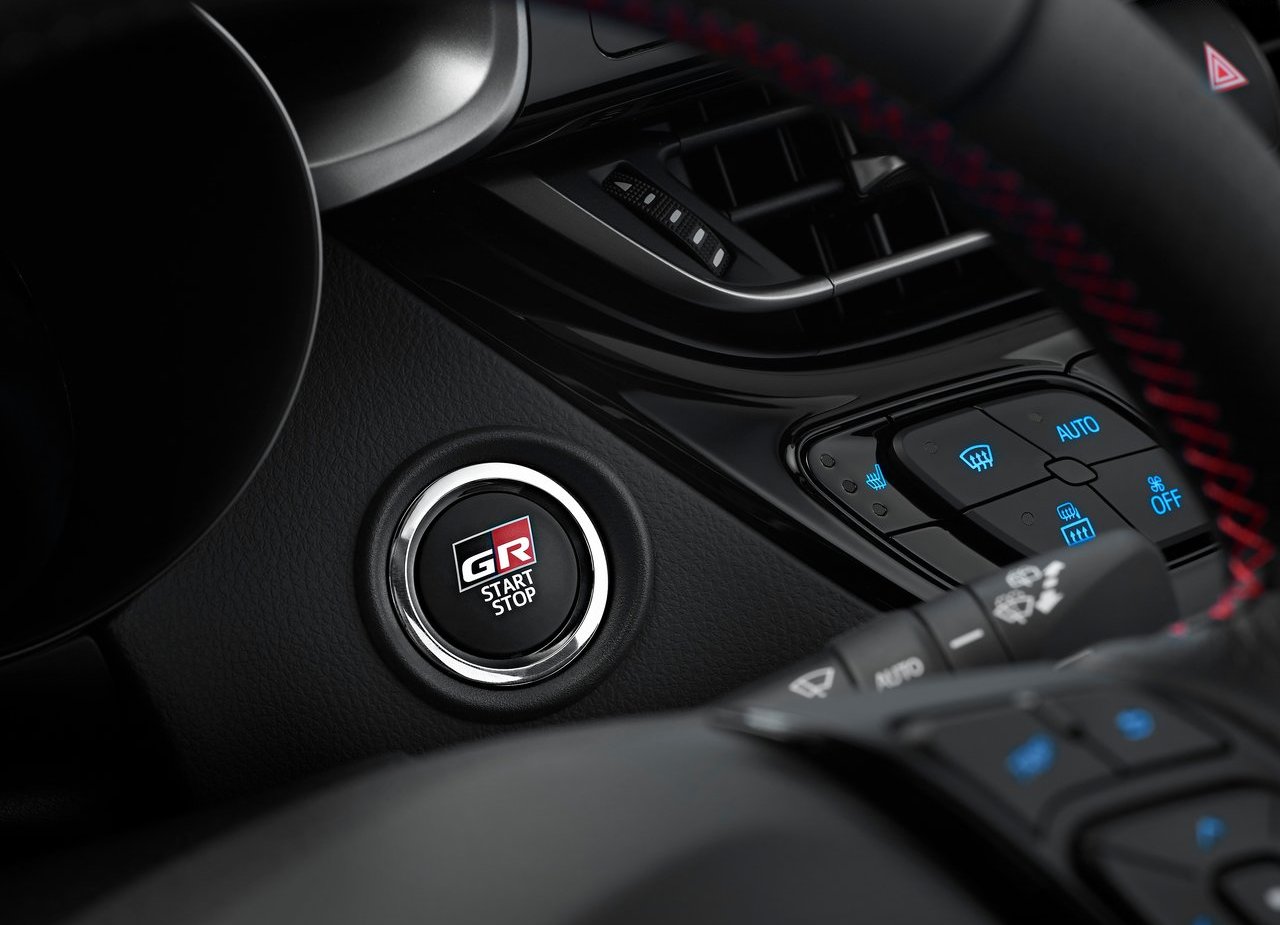 TOYOTA C-HR GR SPORT, foto 12
