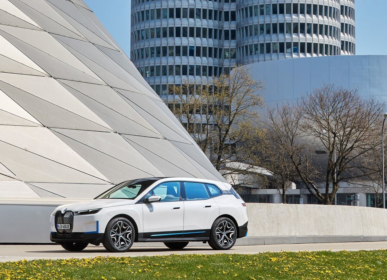 BMW iX, foto 7