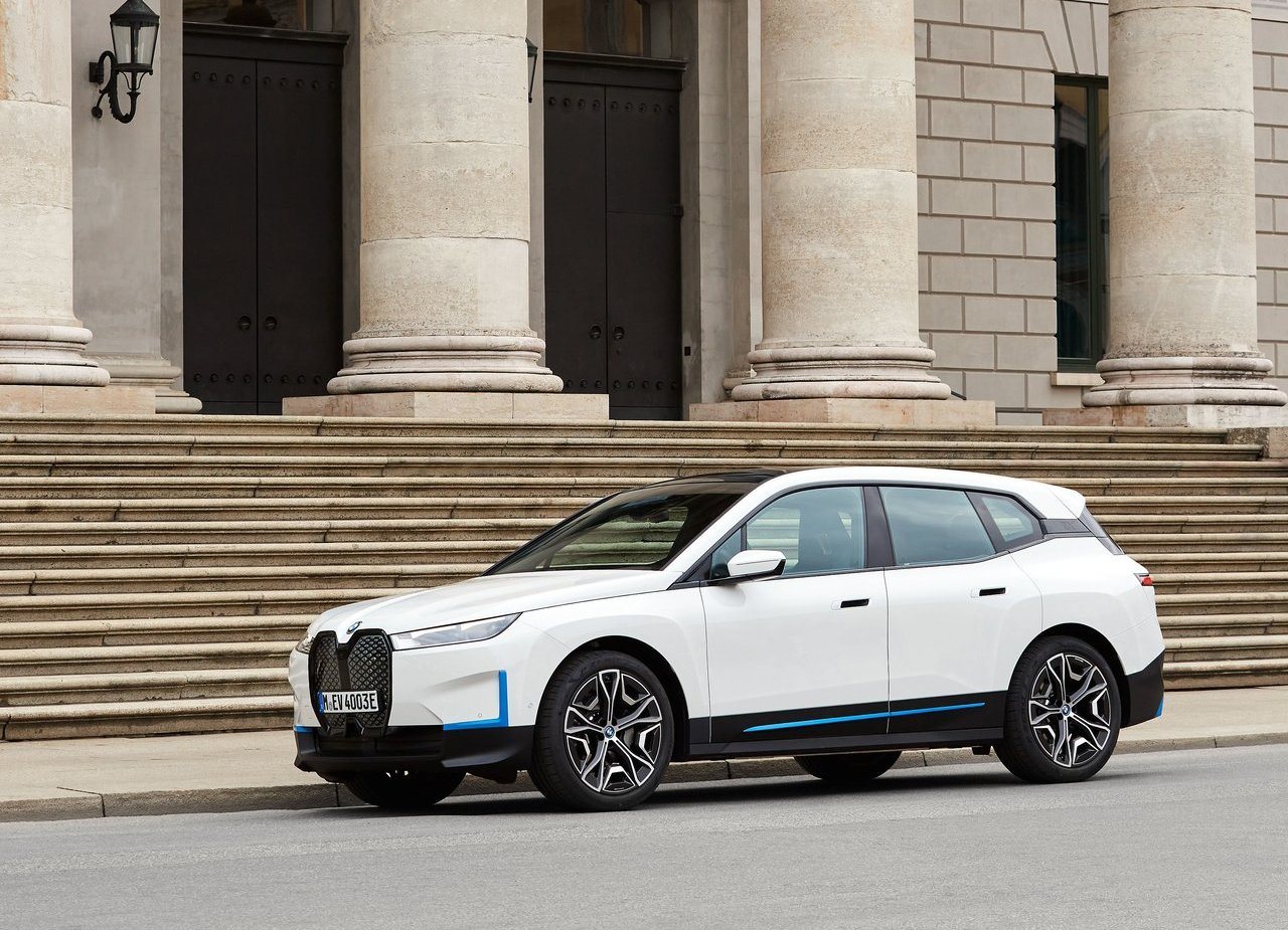 BMW iX, foto 8