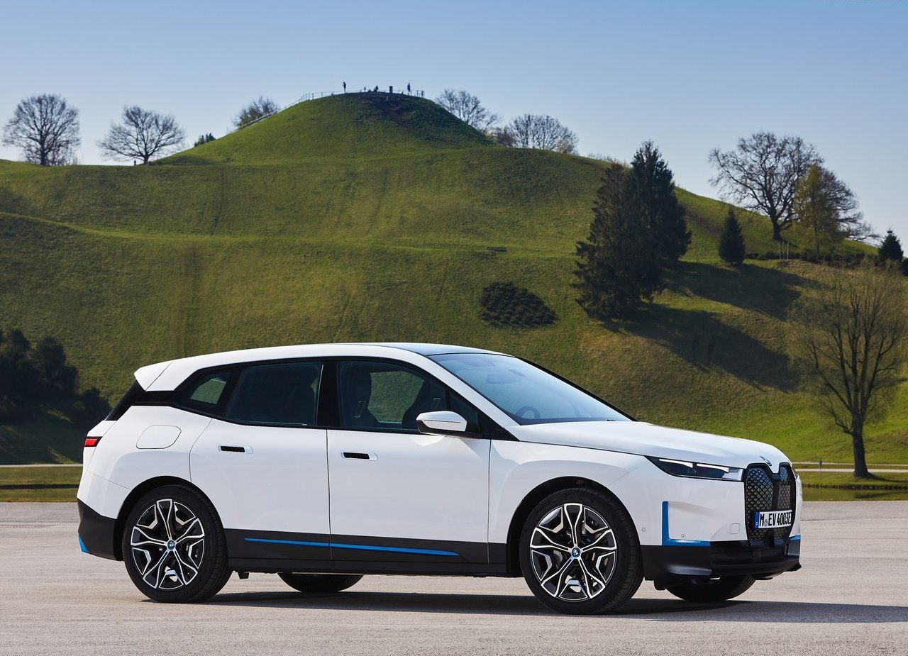 BMW iX, foto 12