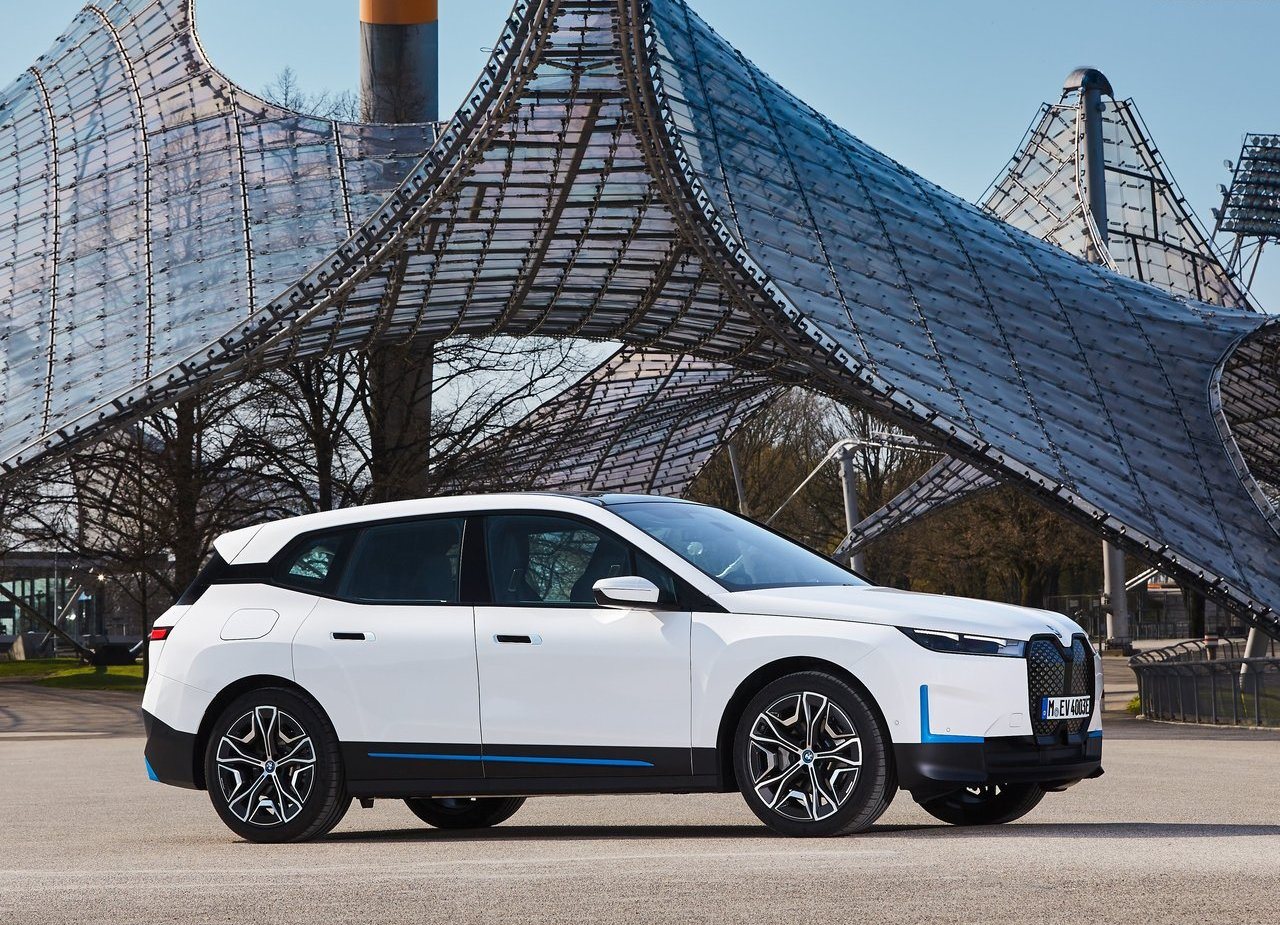 BMW iX, foto 13
