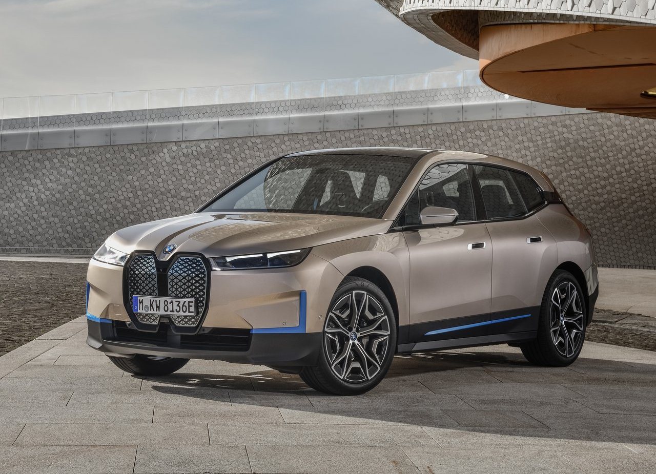BMW iX, foto 17