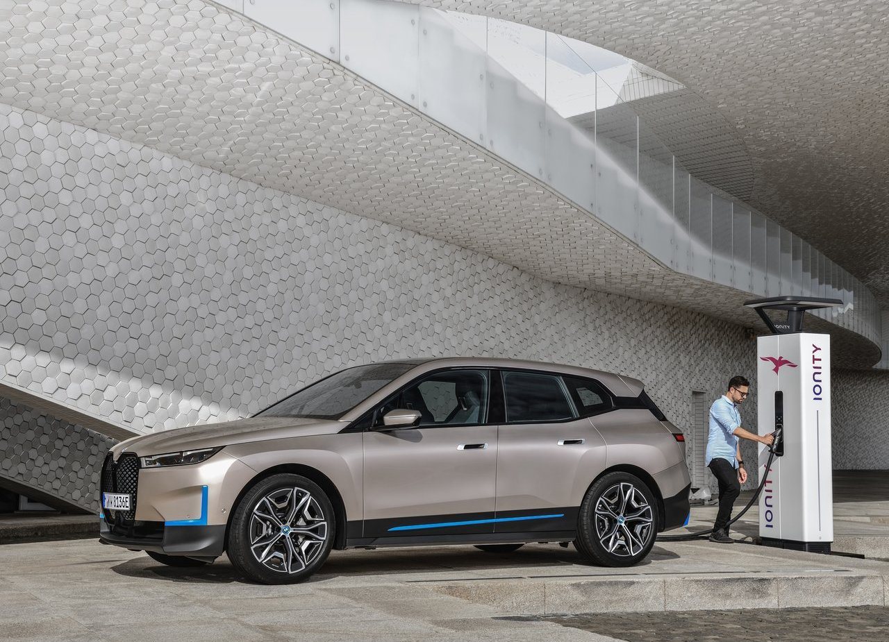 BMW iX, foto 50