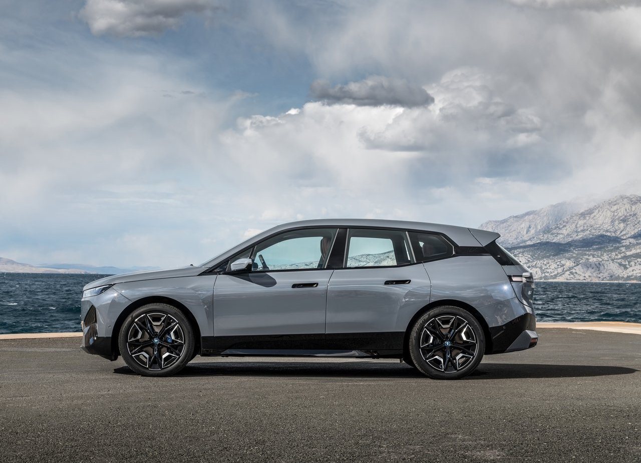 BMW iX, foto 57