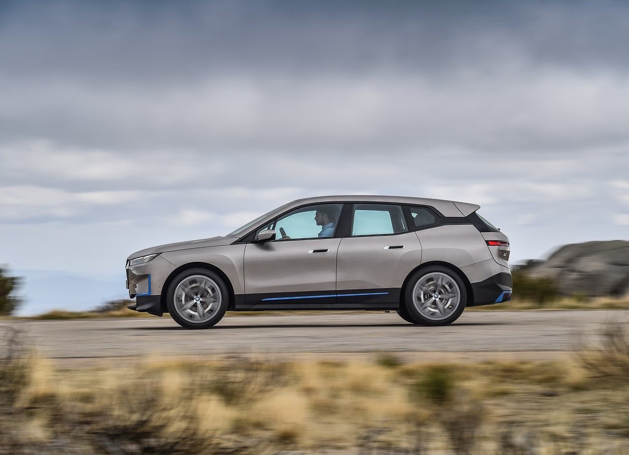 BMW iX, foto 66
