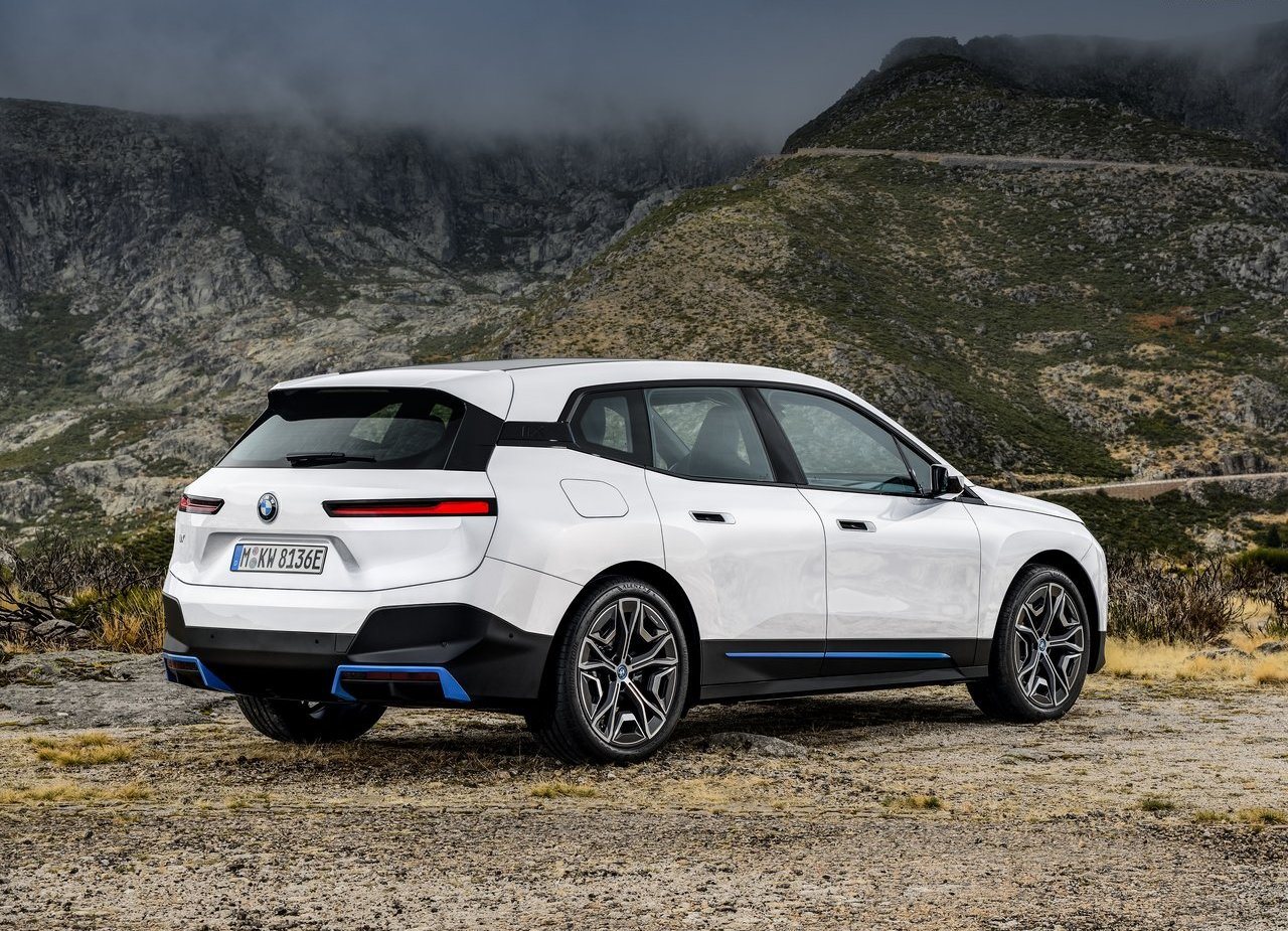 BMW iX, foto 77