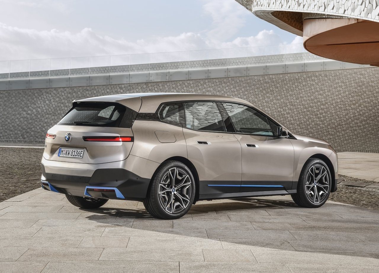BMW iX, foto 80