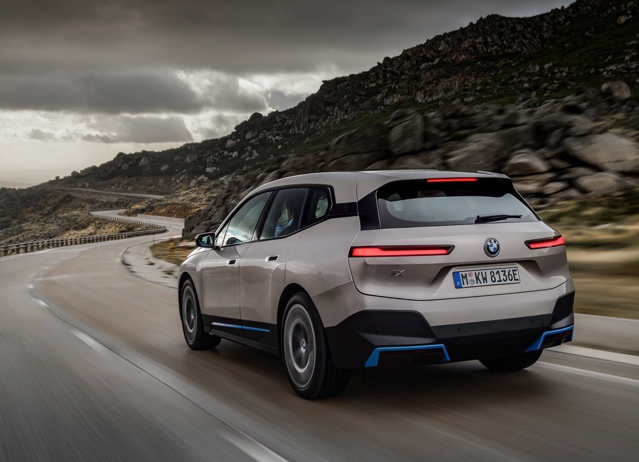 BMW iX, foto 90