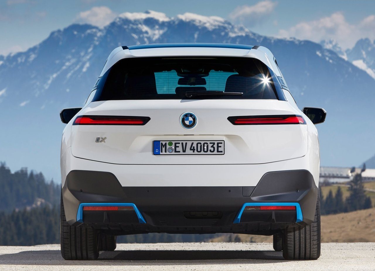 BMW iX, foto 104