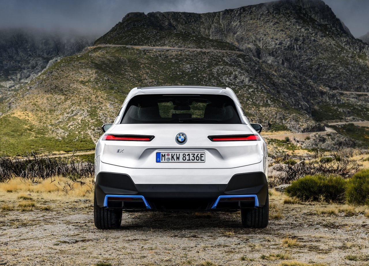 BMW iX, foto 105