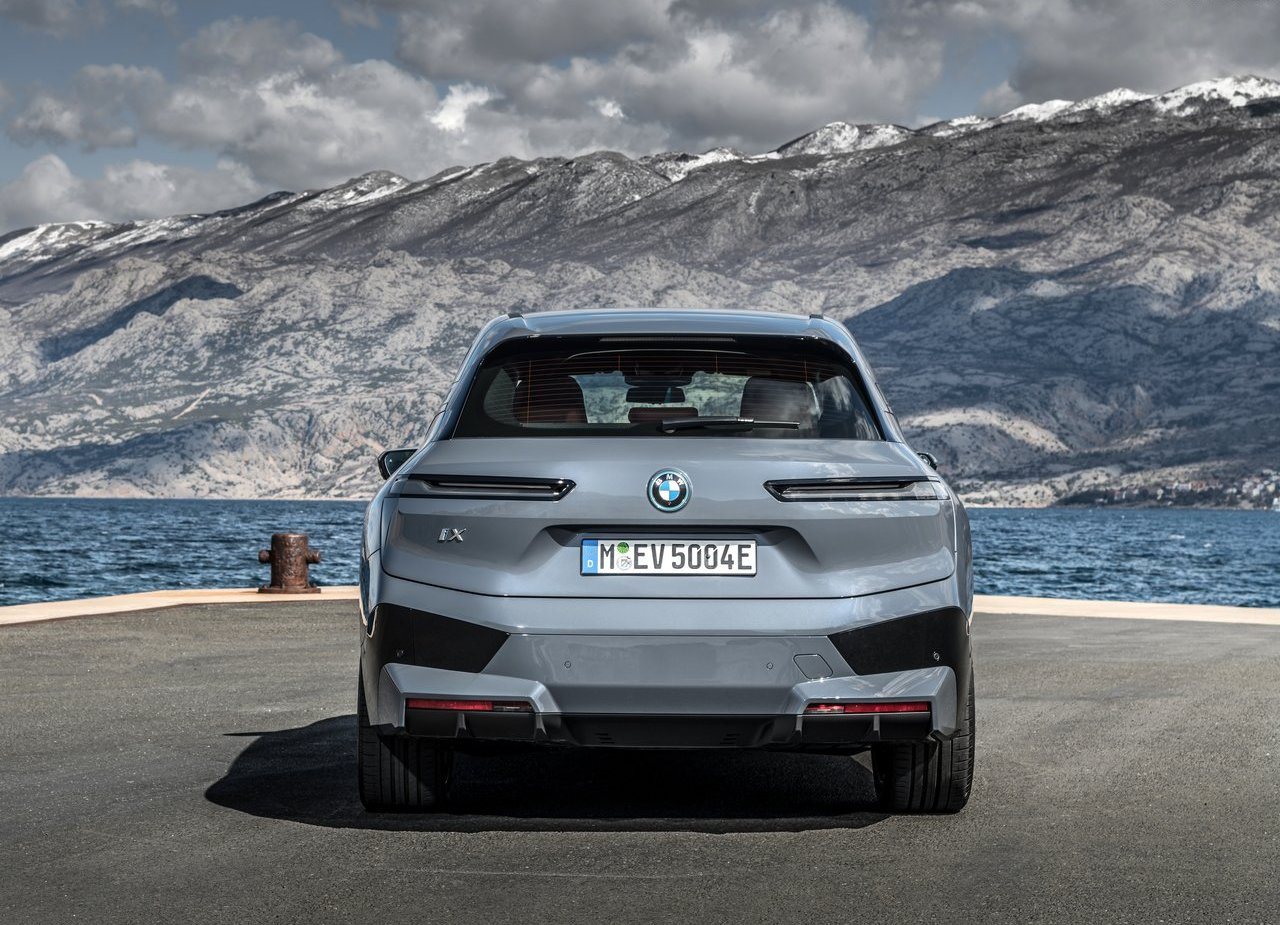 BMW iX, foto 106