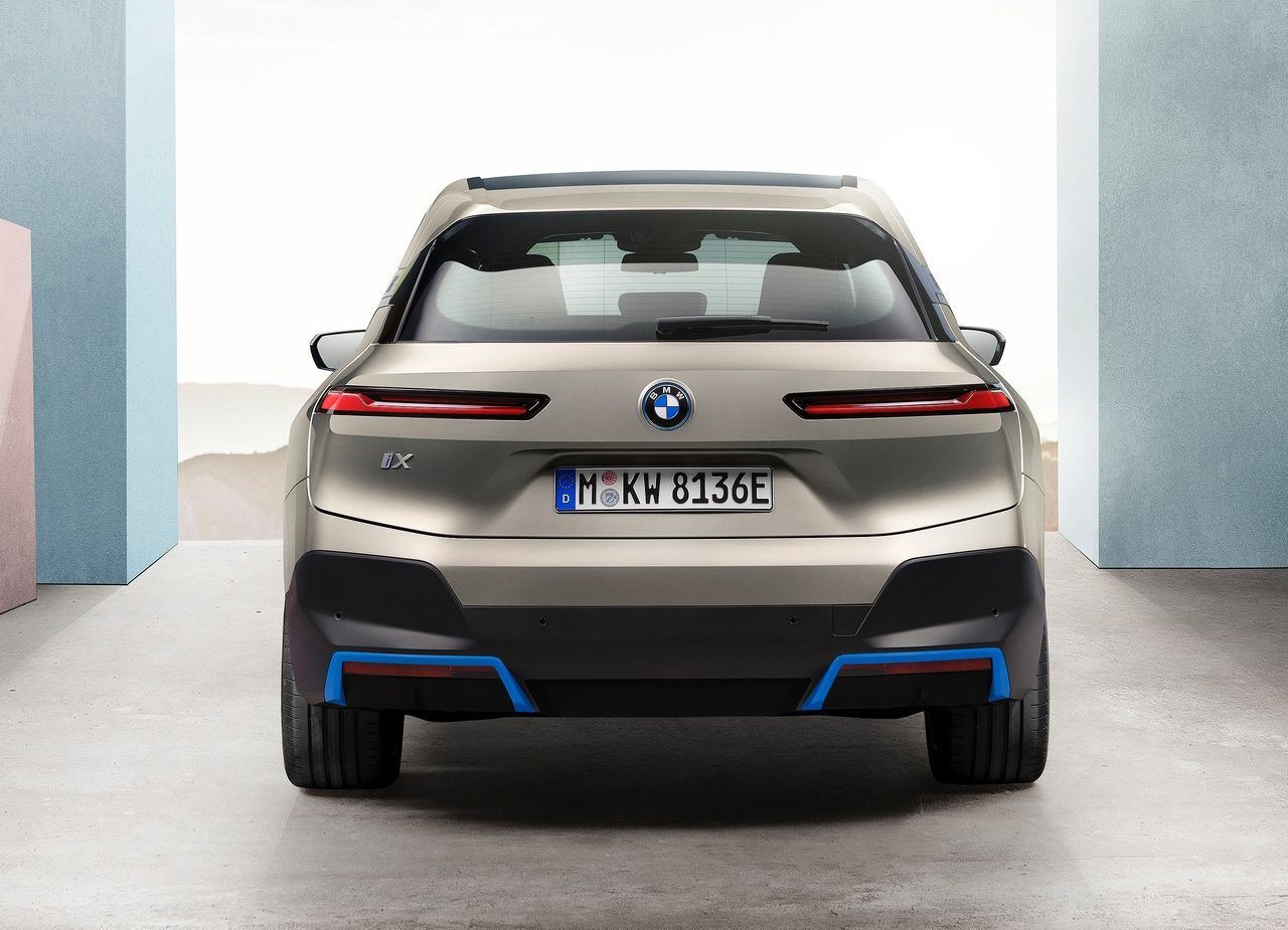 BMW iX, foto 108
