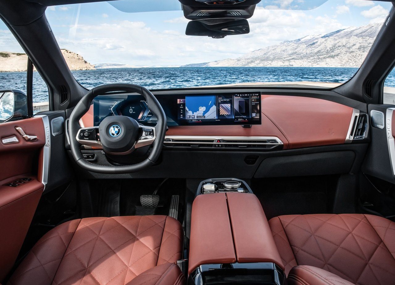 BMW iX, foto 125