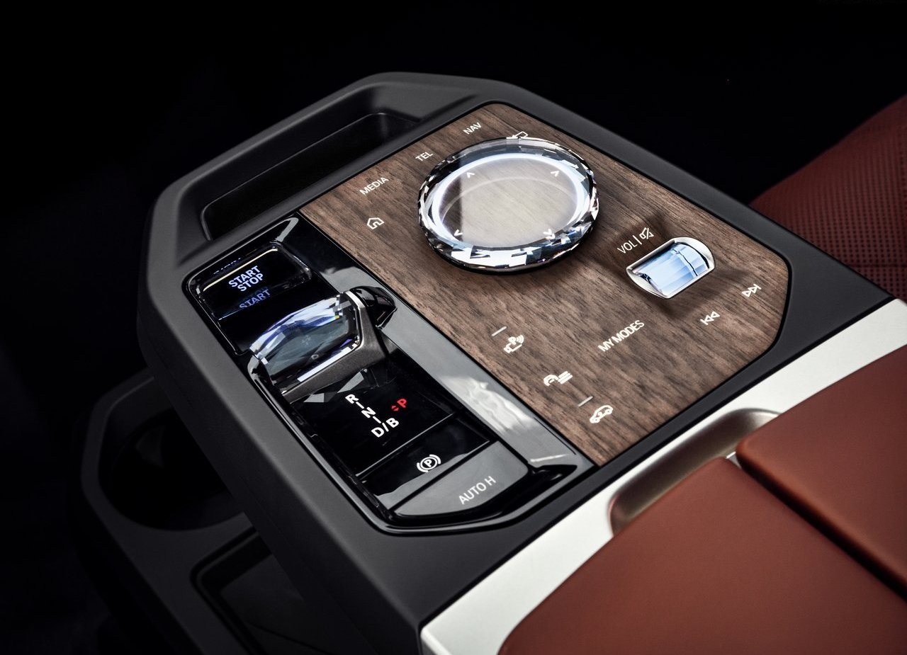 BMW iX, foto 158