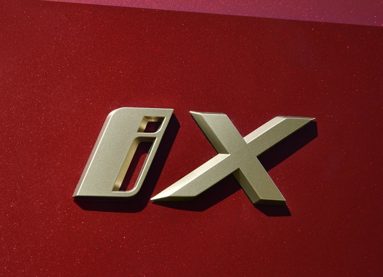 BMW iX, foto 189