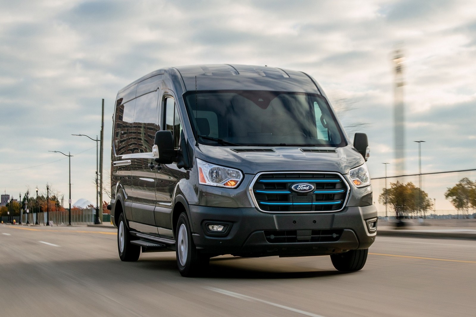 FORD E-TRANSIT, foto 1
