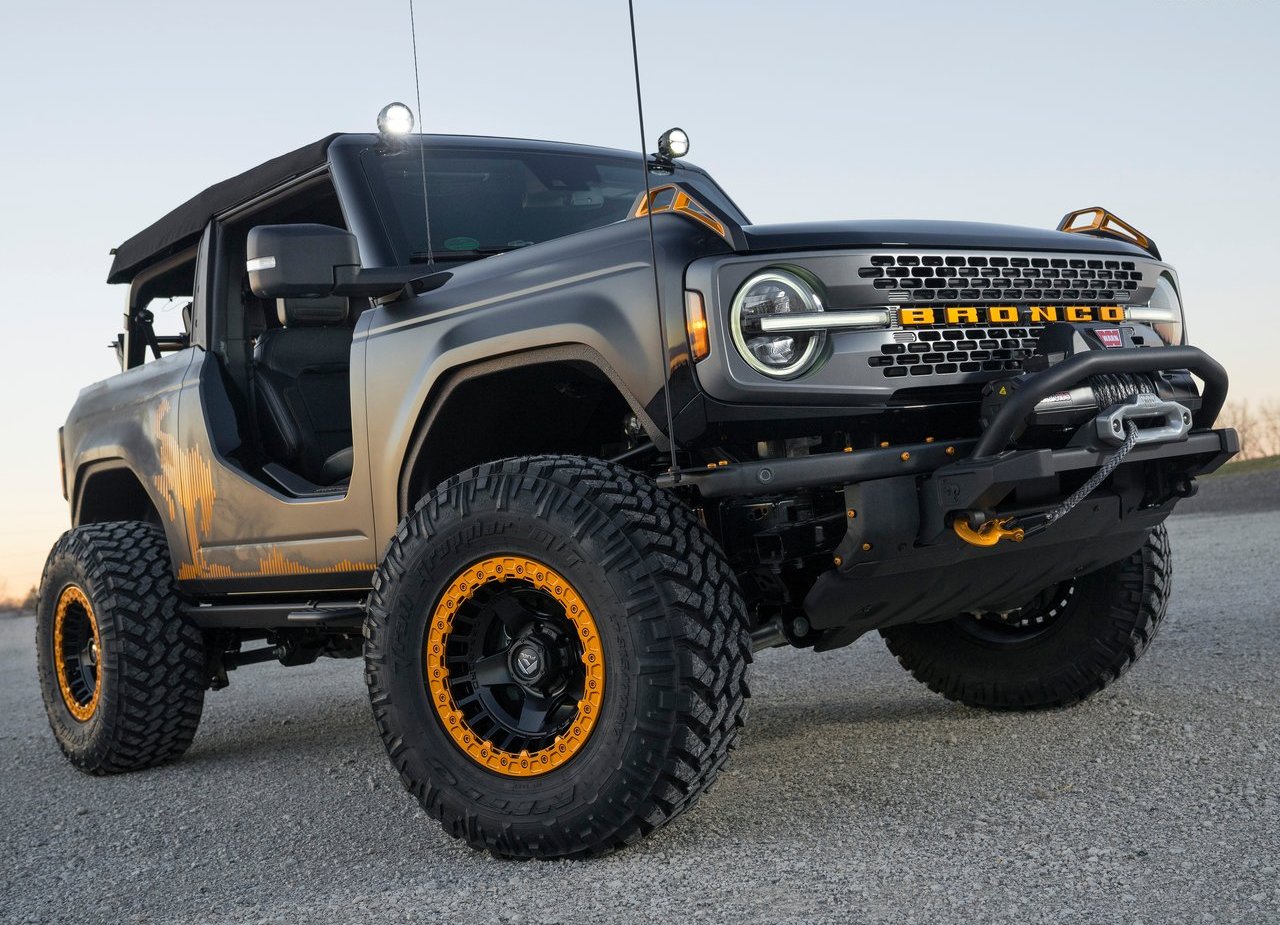 FORD BRONCO BADLANDS SASQUATCH 2-DOOR CONCEPT, foto 2