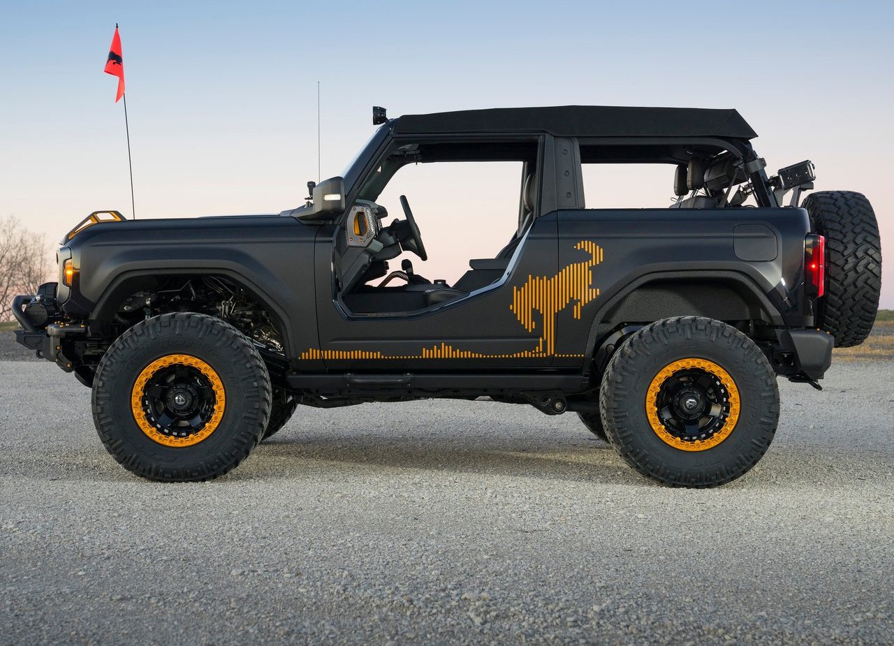 FORD BRONCO BADLANDS SASQUATCH 2-DOOR CONCEPT, foto 3