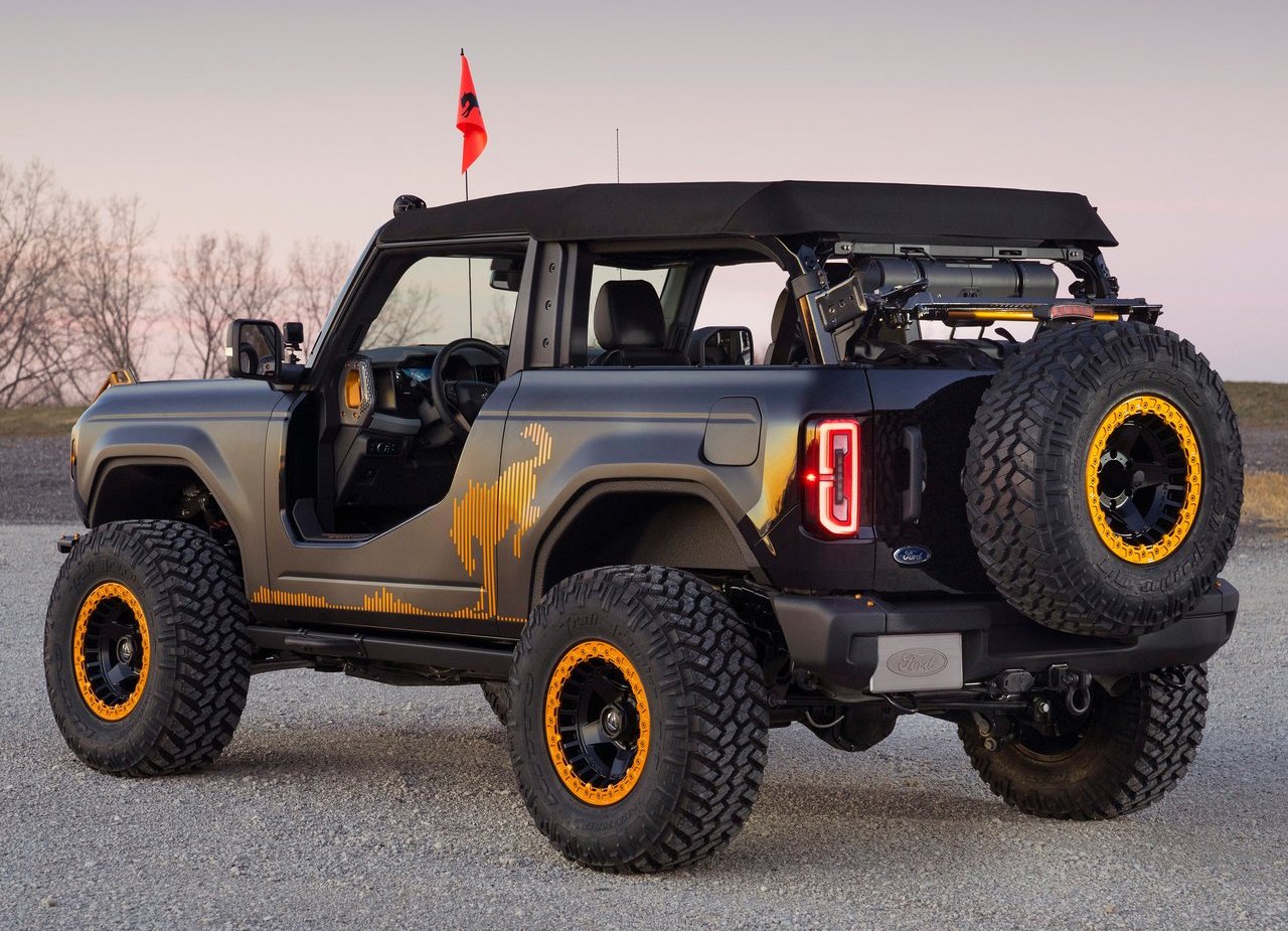 FORD BRONCO BADLANDS SASQUATCH 2-DOOR CONCEPT, foto 4