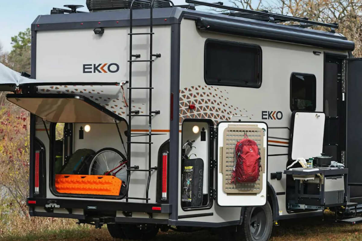 FORD TRANSIT WINNEBAGO EKKO, foto 2