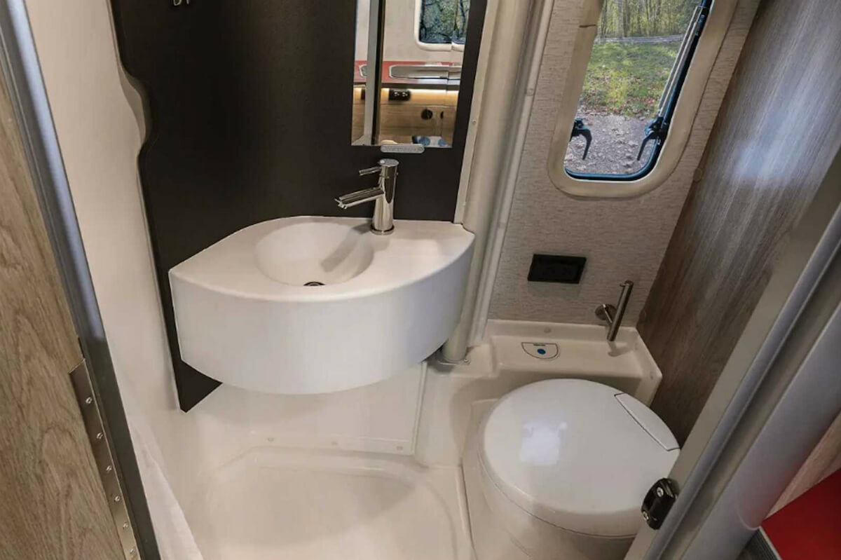 FORD TRANSIT WINNEBAGO EKKO, foto 8