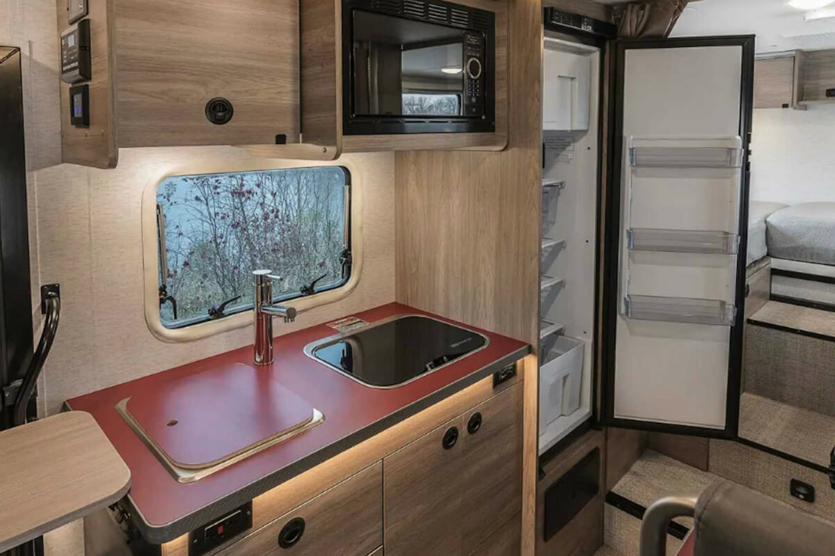 FORD TRANSIT WINNEBAGO EKKO, foto 9