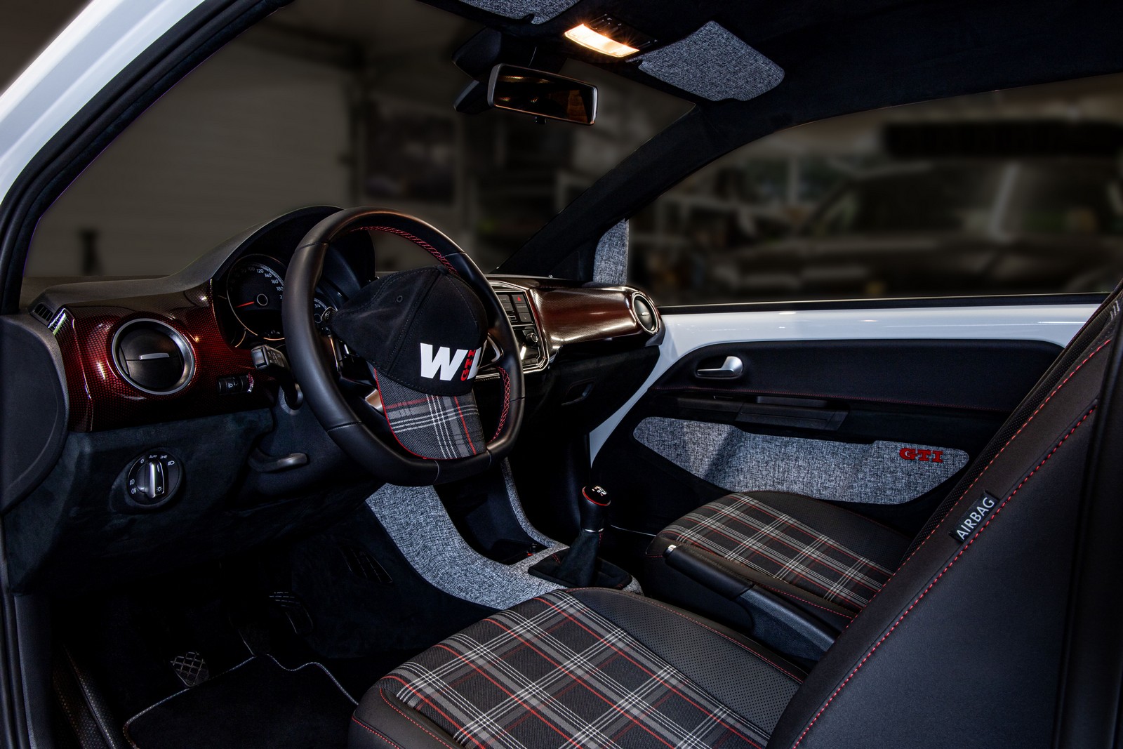2020 - VOLKSWAGEN UP! GTI BY VILNER, foto 11