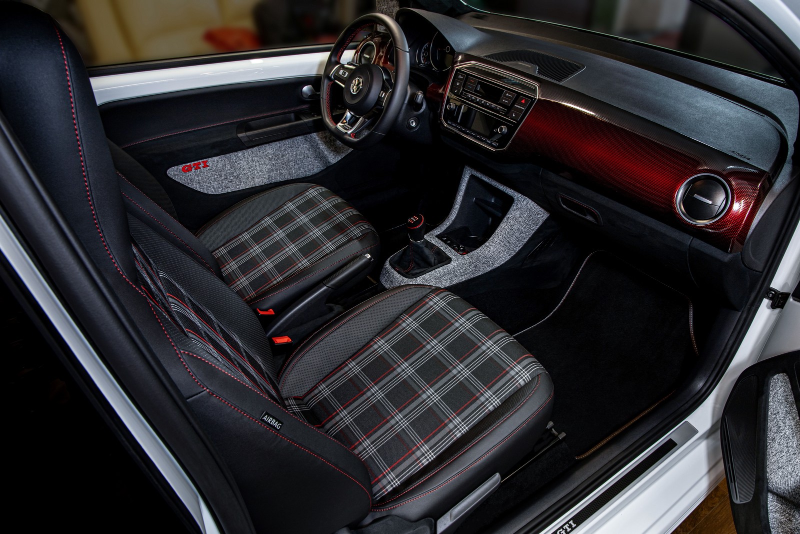 2020 - VOLKSWAGEN UP! GTI BY VILNER, foto 15
