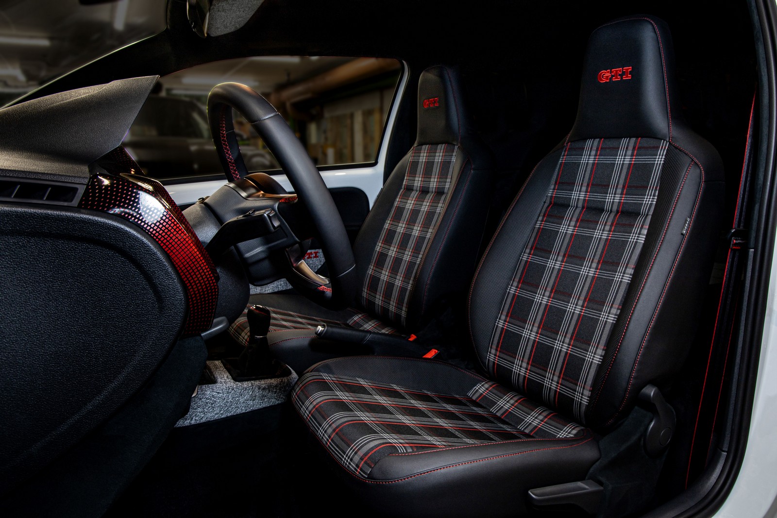 2020 - VOLKSWAGEN UP! GTI BY VILNER, foto 16