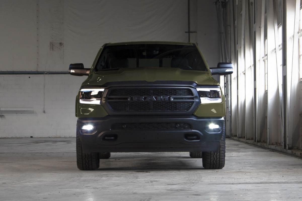 RAM 1500 'BUILT TO SERVE' EDITION, foto 2