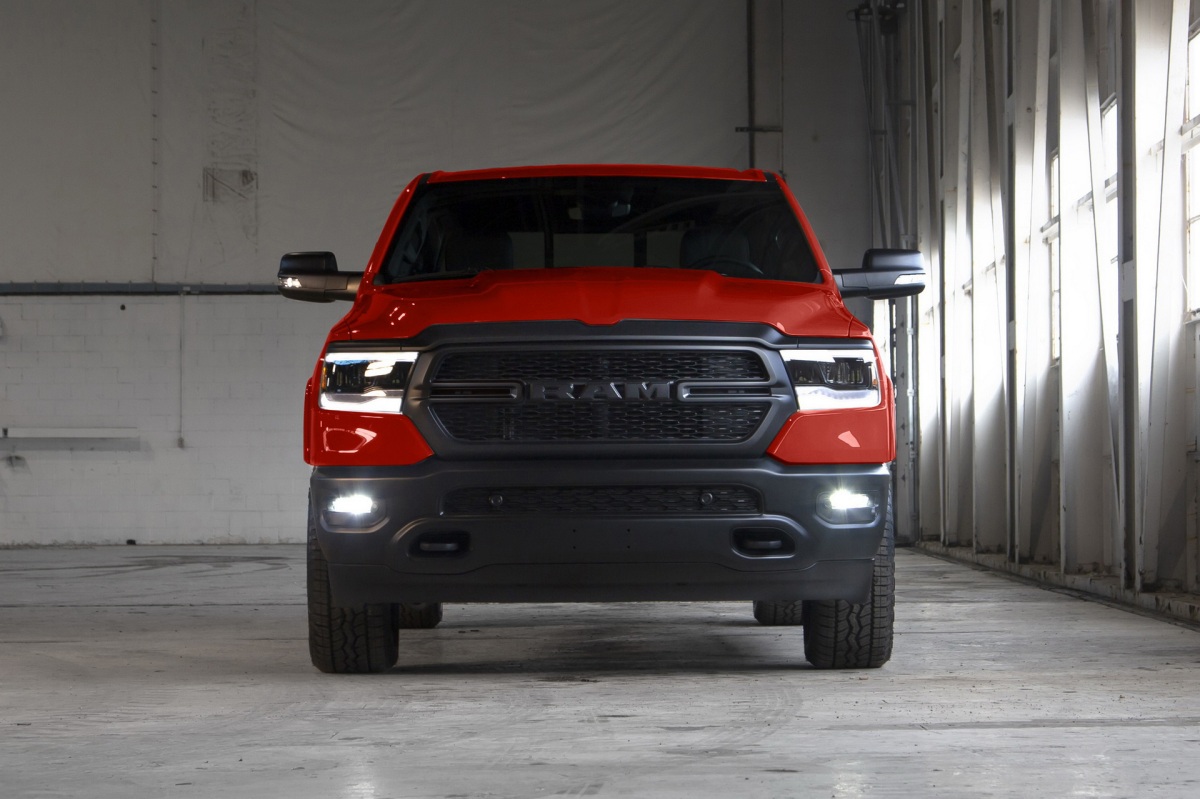RAM 1500 'BUILT TO SERVE' EDITION, foto 3