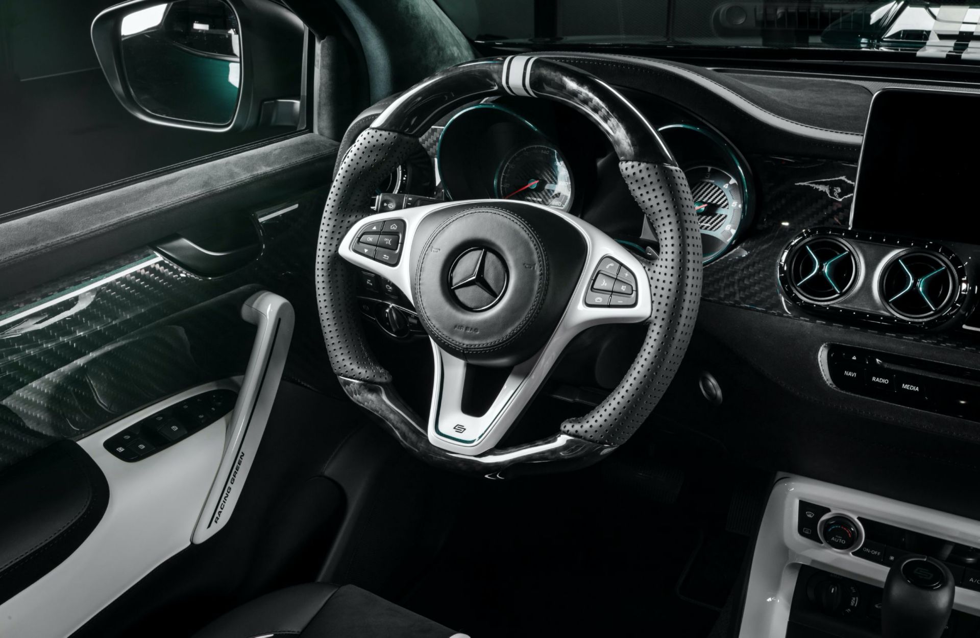 2020 - MERCEDES-BENZ X RACING GREEN EDITION BY CARLEX DESIGN, foto 12