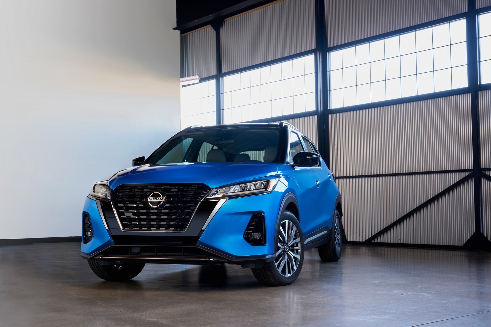 2021 - NISSAN KICKS US VERSION, foto 1