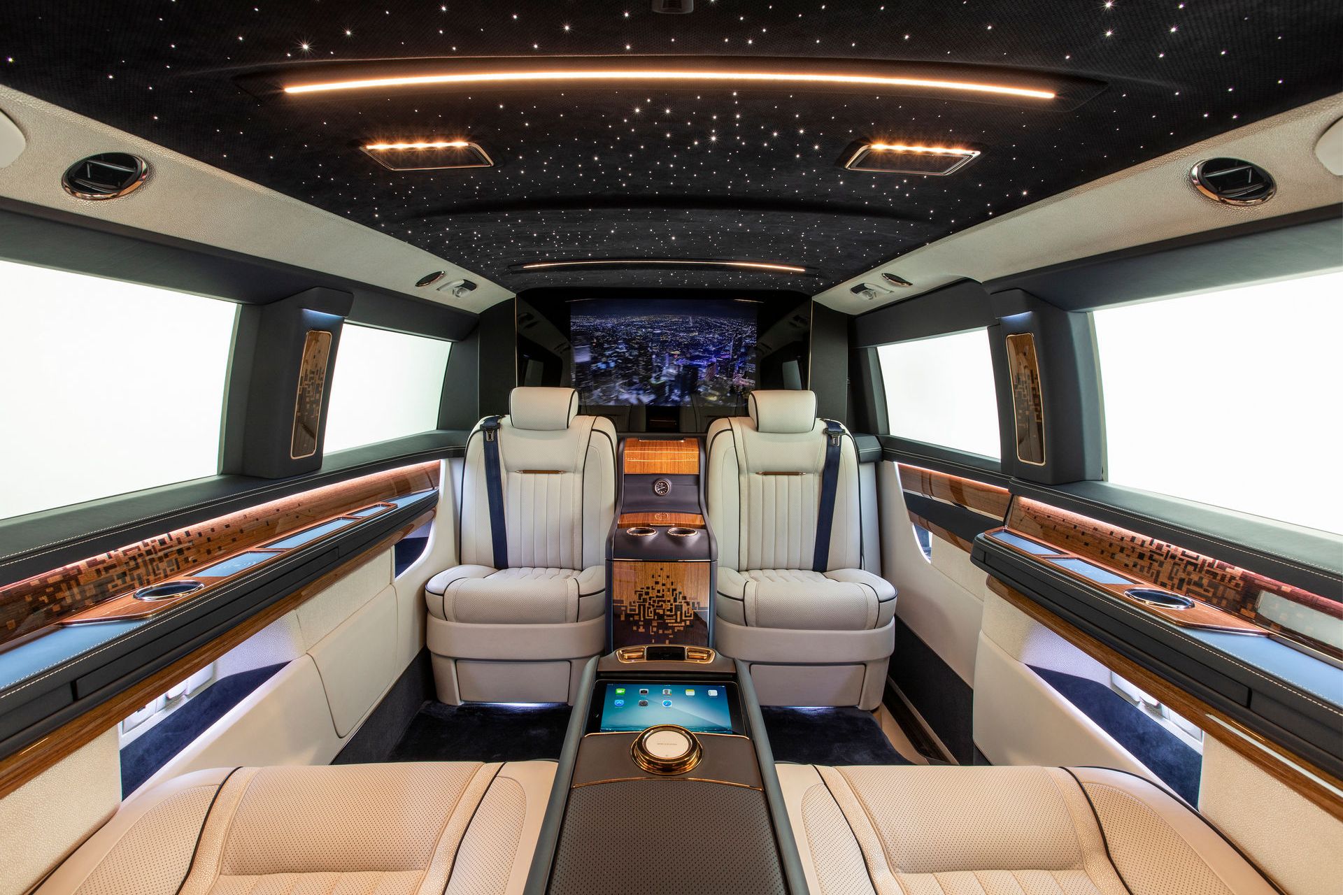 2020 - MERCEDES-BENZ V ‘ARTISAN EDITION’ BY OKÇU, foto 3